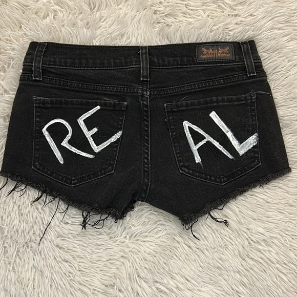 Levi's Pants - Levi’s Distressed fade short shorts stretch denim! Custom faded lettering